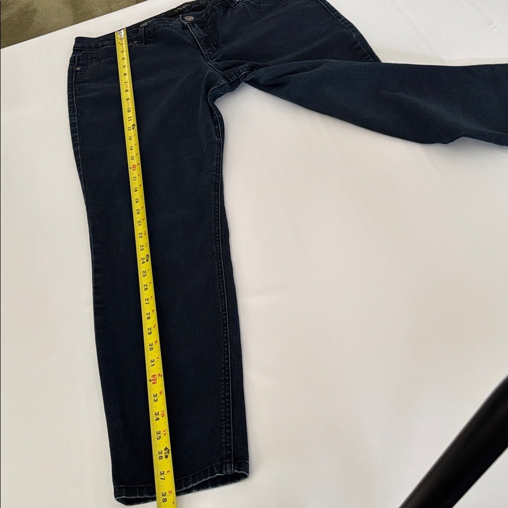 Nine West Cigarette Jeans, Size 16r/33, Dark Wash Blue Denim - Picture 6 of 14